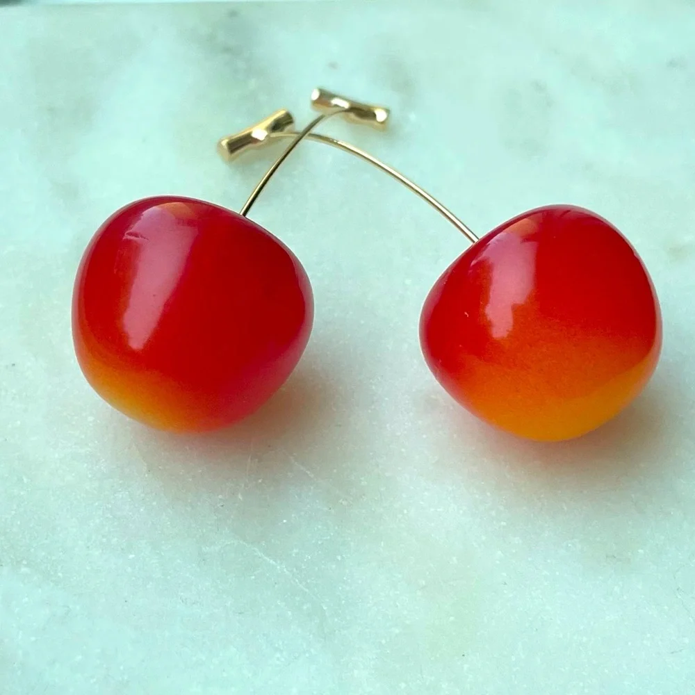 🍒 Urban Outfitters Cherry Season Dangle Earrings